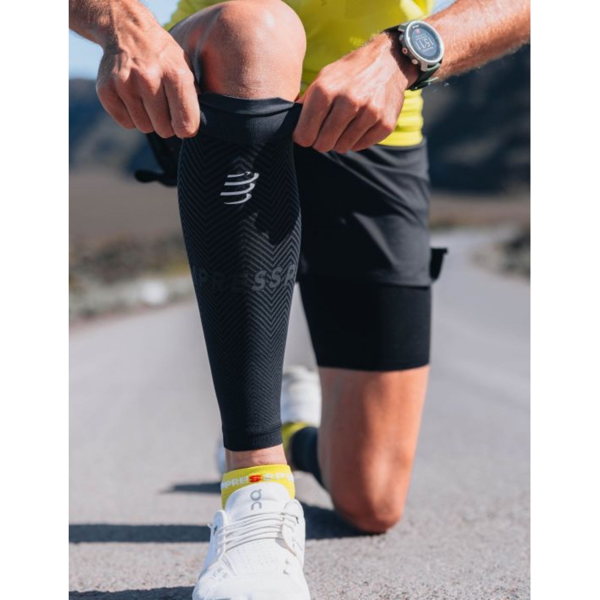 R2 Oxygen Compression Calf Guards